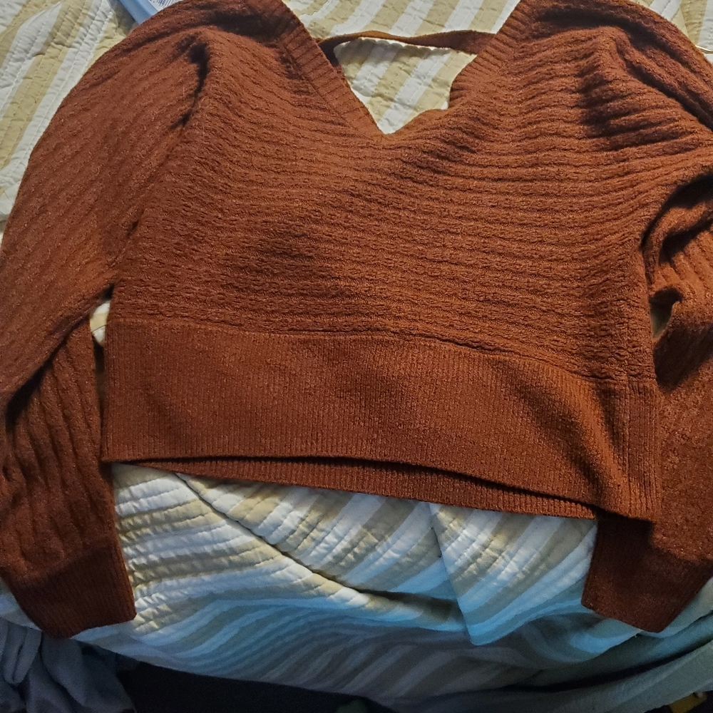 Crop sweater top